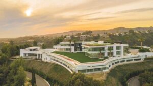 A Jardins&Co se destaca como uma imobiliária de alto padrão que conquistou o mercado paulistano e agora mira sua expansão global.