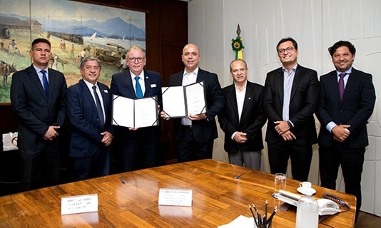 Sistema FIEC fecha acordo de cooperação técnica com Ministério da Economia para monitoramento e redução do Custo Brasil