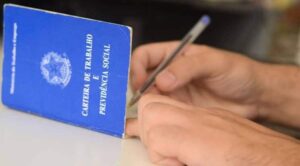 Taxa de desocupação cresce porque pessoas estão buscando emprego, indica pesquisa