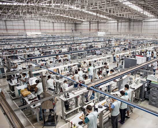 Falta de mão de obra qualificada afeta 51% das indústrias cearenses