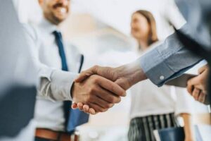 MRV abre negociação com fornecedores Cearenses
