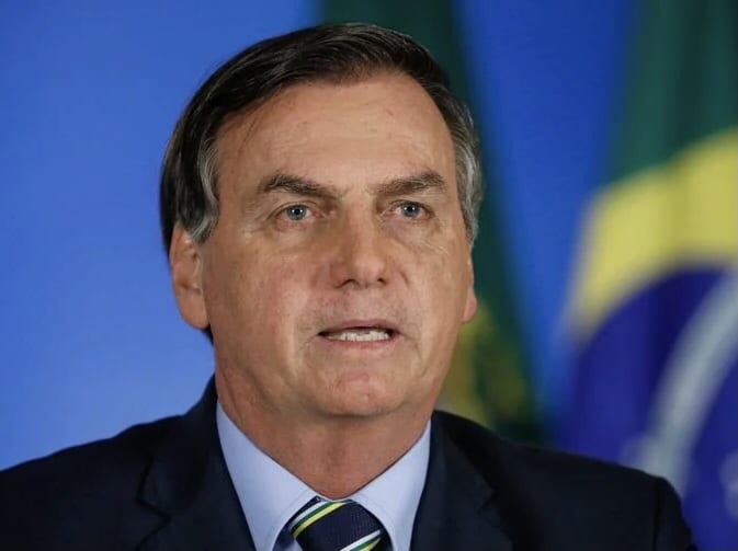 Bolsonaro anuncia aumento do salário mínimo para R$ 1.100 em 2021