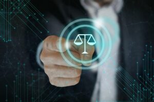 Até a última quinta-feira (15), o Tribunal Regional do Trabalho do Ceará já registrava 1.323 processos trabalhistas envolvendo a Covid-19 no Estado desde o início da crise sanitária.