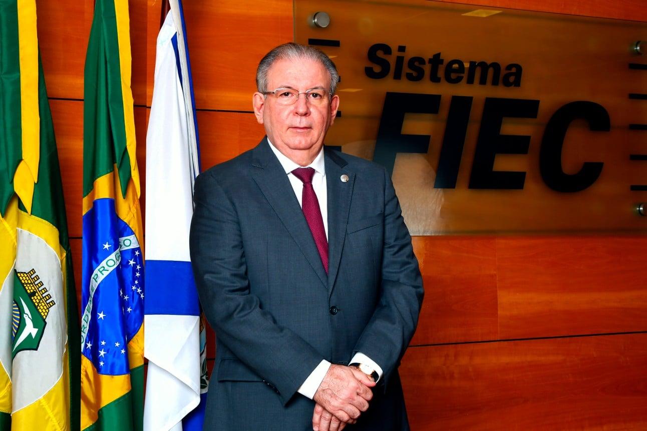 Ricardo Cavalcante trabalhou na produção e doação de equipamentos de proteção individual (EPIs)
