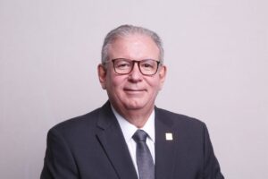 Investir na disseminação de uma conduta ética é fundamental para assegurar a integridade, garantir a transparência e probidade das ações, bem como possibilitar que os riscos sejam identificados e prevenidos.