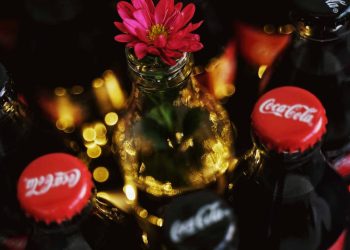 a Coca-Cola Brasil vai doar R$ 0,50 centavos a cada pedido que contenha produtos de seu portfólio feito nas plataformas delivery – iFood, Rappi, Uber Eats, Aiqfome e Wabi.
