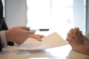 Além do montante financeiro, a captação traz maior expertise no desenvolvimento de tendências no mercado de capitais, uma vez que os investidores possuem ampla atuação no segmento.
