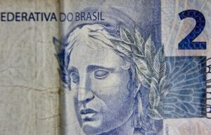 Uma das medidas que conseguiram sanar os efeitos dessa falta de reajuste foi a possibilidade da empresa e funcionário negociarem diretamente.