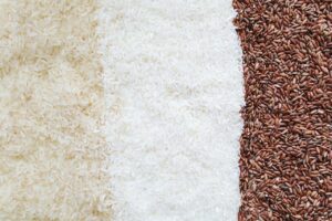 Segundo o IAE, o faturamento médio das PMEs do agronegócio avançou em 73% no 2º trimestre, comparado aos três primeiros meses do ano, enquanto as do comércio tiveram um crescimento de 53%. 