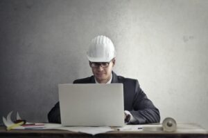 Com relação ao país, o número de empregos também registrou queda, atingindo a marca de 49,1 pontos.
