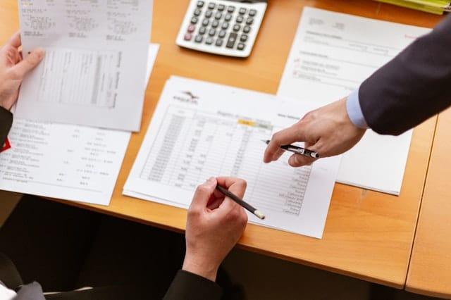 Documentação é entrave para 92% dos pequenos e médios empresários conseguirem crédito
