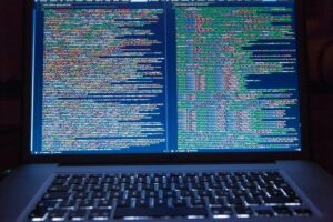 O objetivo dessa ação é promover a conscientização da sociedade para uso dos canais digitais de forma segura, orientando sobre como se prevenir dos principais golpes e fraudes digitais que tanto dão dor de cabeça aos consumidores e geram prejuízos financeiros.