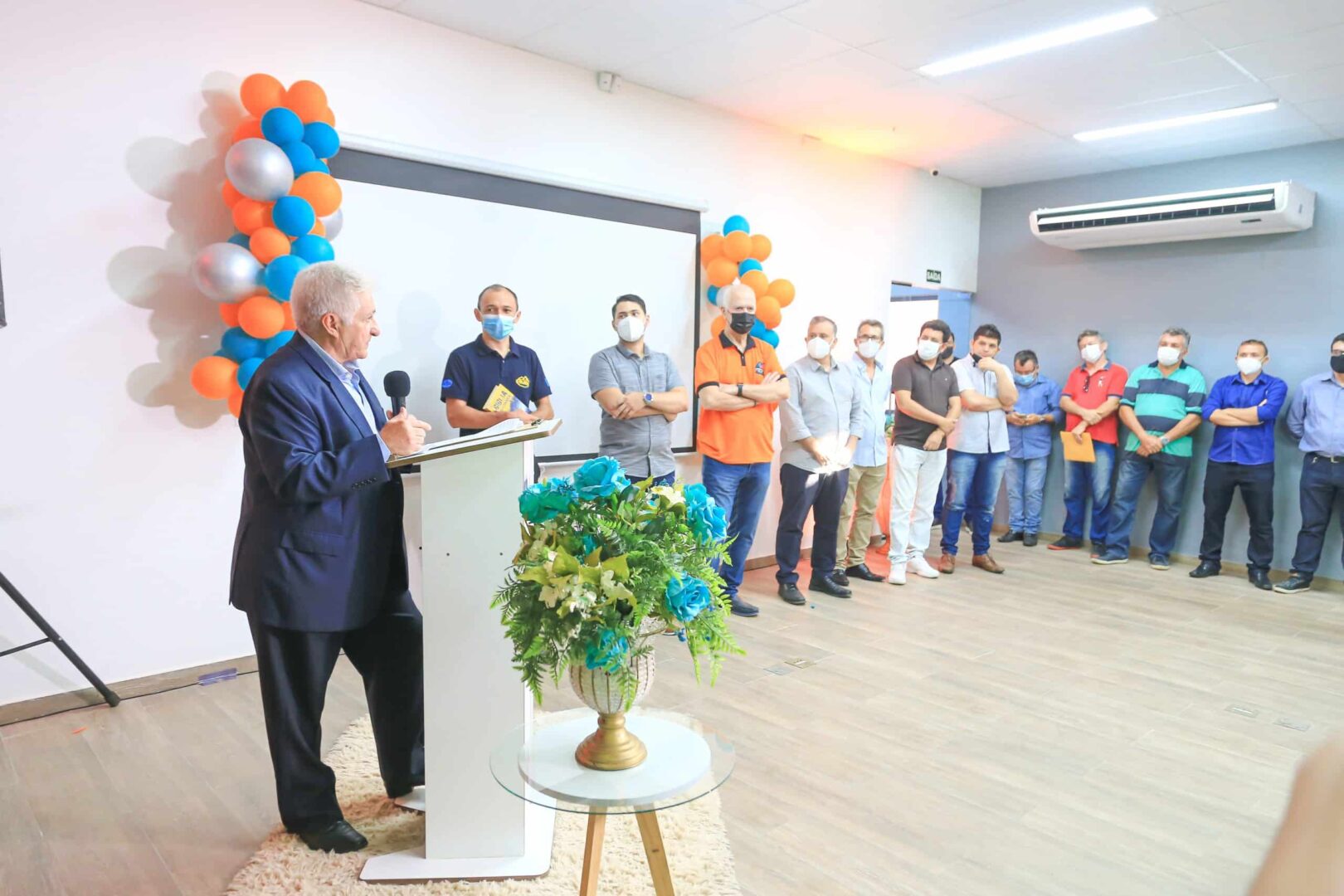 Deusmar Queirós inaugura centro de formação para jovens programadores em Amontada