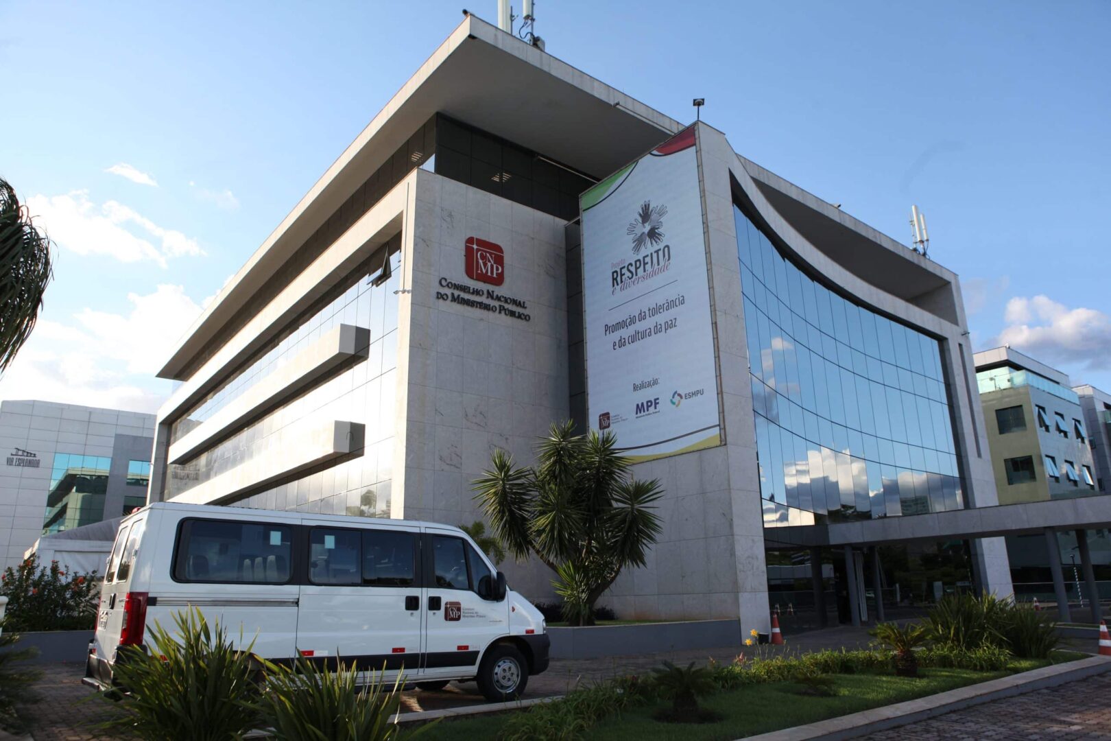 norma sobre oitiva prévia em casos de pedido liminar