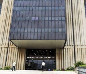 Copom eleva a taxa Selic para 10,75% a.a.