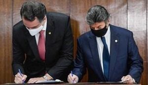 Presidentes do STF e do Senado instituem comissão de Juristas para modernizar processo administrativo e tributário