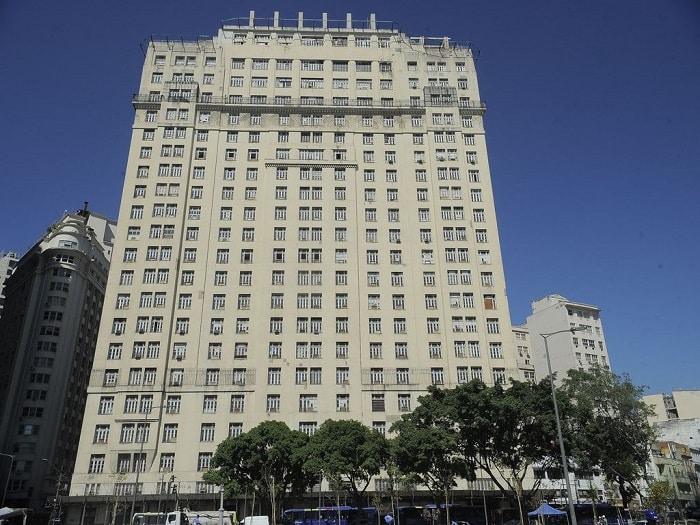 Edifício A Noite
