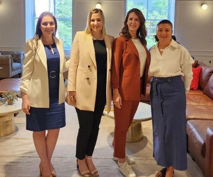 Maria Fernanda Messagi, Manoele Krahn, Samanta Pineda e Manoela de Andrade, sócias do Pineda e Krahn em evento oficial da Climate Week em Nova Iorque