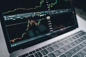 As ações da Getninjas (NINJ3) tiveram um dia de fortes ganhos na B3, com uma alta de 14,52%, encerrando a sessão a R$ 4,81.