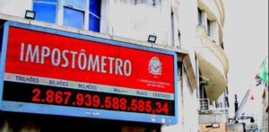 Imagem do Impostômetro em São Paulo.