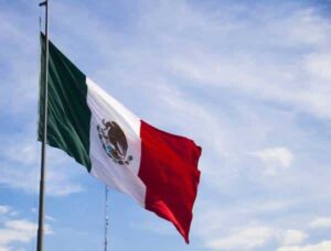 O México busca aumentar os investimentos estrangeiros de US$ 36 bilhões em 2022 para até US$ 60 bilhões. Saiba mais sobre essas medidas e seus possíveis impactos.