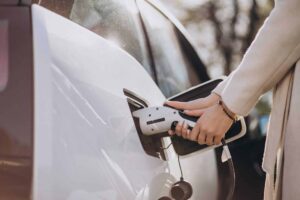 Mobilidade Elétrica: Carros Elétricos e US$ 65 bilhões até 2040