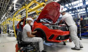 Dona da Fiat investirá 2,5 bilhões em fábrica.
