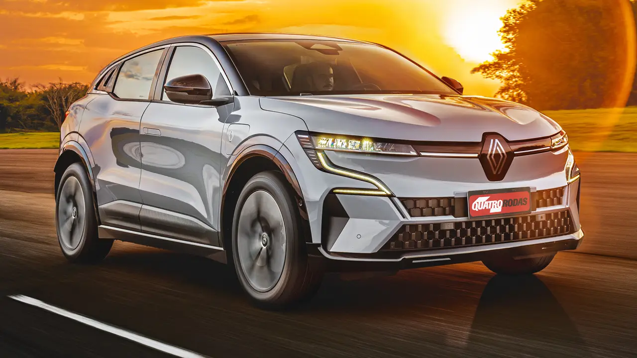 A Renault, conhecida montadora de origem francesa, continua a avançar na eletrificação no Brasil com o lançamento de seu quarto veículo elétrico (VE), o Megane e-tech.