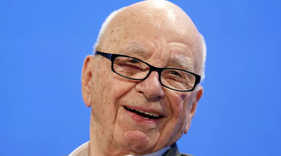 O renomado magnata da mídia, Rupert Murdoch, de 92 anos, anunciou oficialmente que deixará a presidência da Fox Corporation e da News Corp.