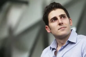 Eduardo Saverin mantém sua ascensão no panorama econômico global.