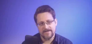 Edward Snowden adverte sobre riscos da entrada de instituições financeiras no mercado de criptomoedas.