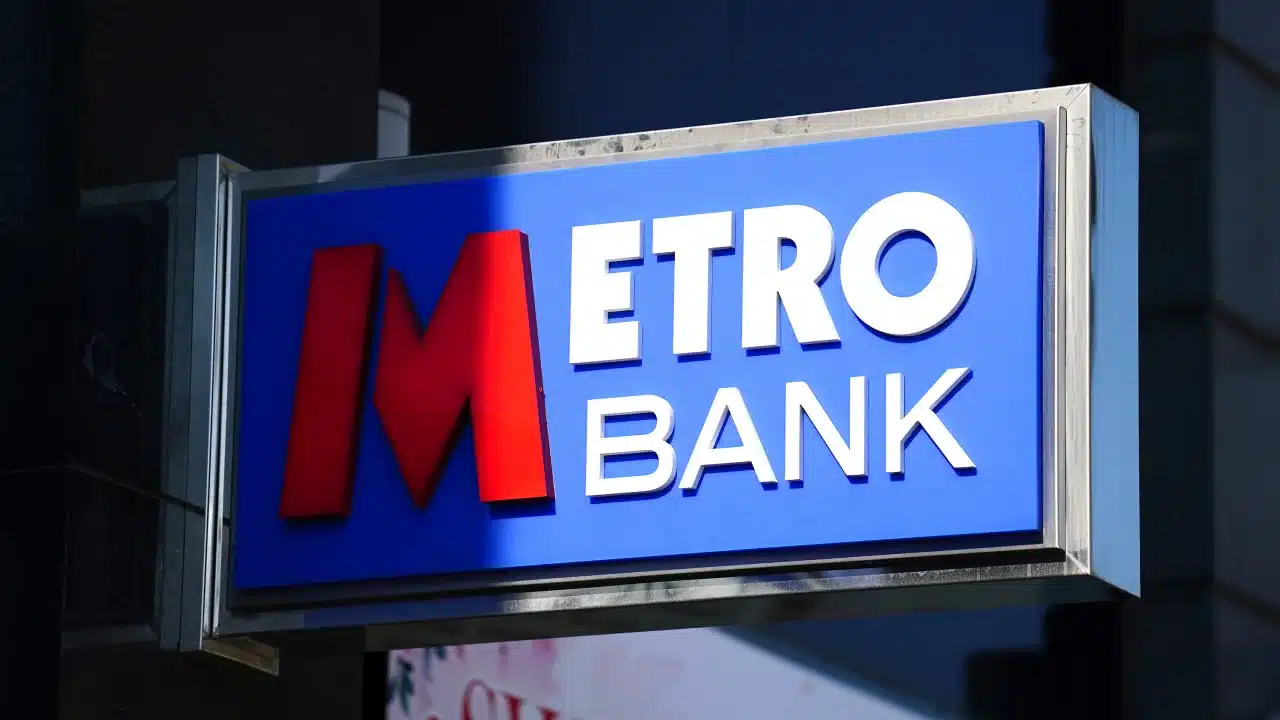 JPMorgan e HSBC estudaram lances para o Metro Bank antes de decidirem não avançar no sábado, sendo desencorajados pelo capital adicional que um comprador teria que aportar.