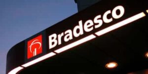 Resultados do Bradesco no 3º trimestre de 2023 mostram recuperação parcial, mas mercado permanece cauteloso devido a desafios na margem financeira e despesas.