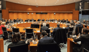 Reunião entre Brasil e Alemanha para reforçar parceria em sustentabilidade, focando em descarbonização e inovação verde.