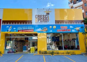 Enjoei investimento brechós físicos
