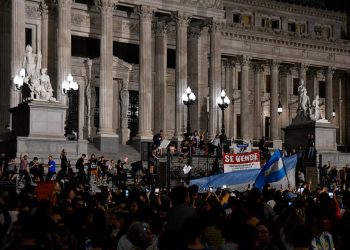 crise argentina milei