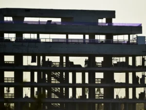 TCU analisa avaliação preditiva para obras paradas