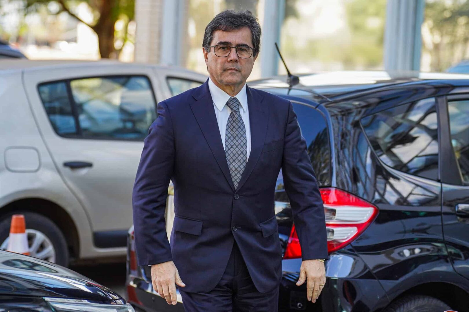 MPF pede bloqueio de R$1 bilhão da Braskem e multa diária para presidente Roberto Bischoff por descumprimento judicial.