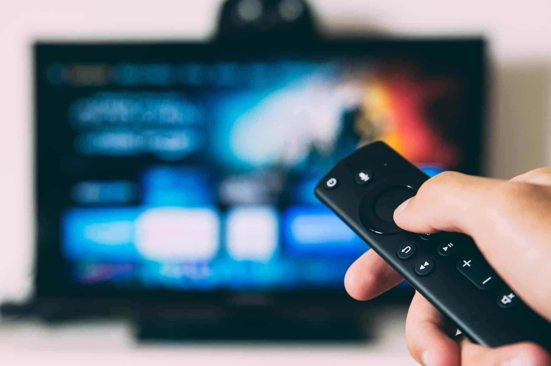 Reforma tributária pode encarecer serviços de streaming e internet.
