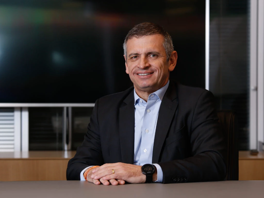 Mateus Bandeira, nove CEO da OI