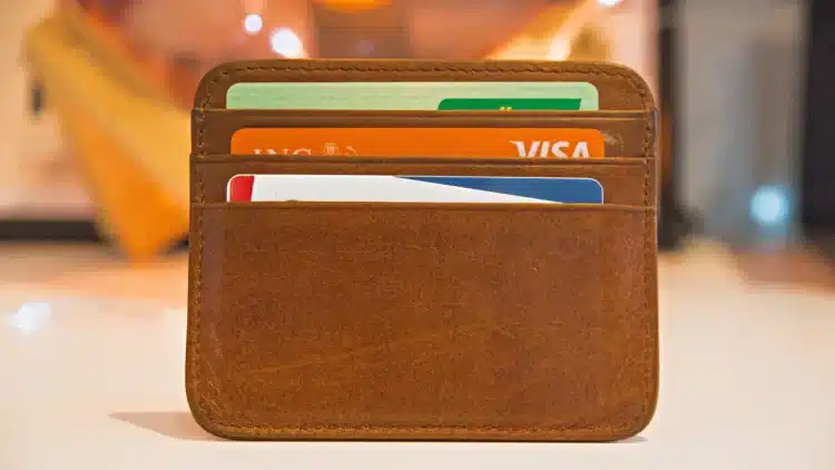 Cartão de crédito Cartão de crédito -Stephen Phillips /Unsplash) - transações - Brasil