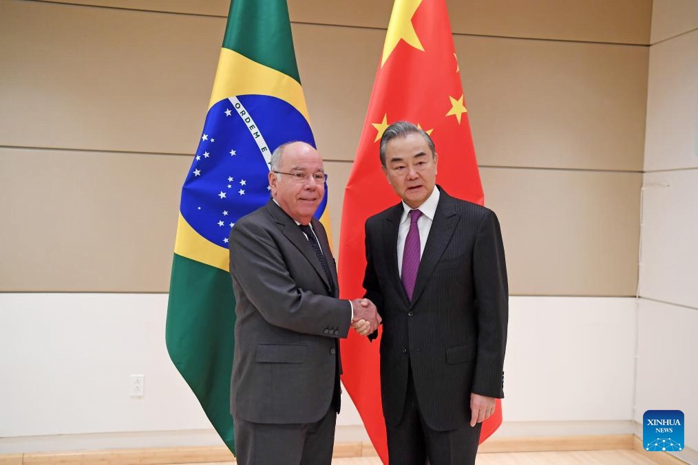 Relações Brasil-China: chanceler Wang Yi visita Brasil