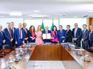 Orçamento 2024 prioriza dívida e setor social
