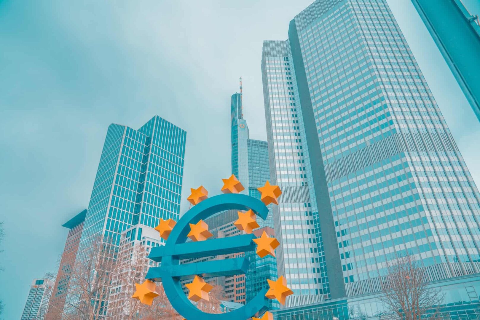 Zona do Euro pode enfrentar recessão e inflação