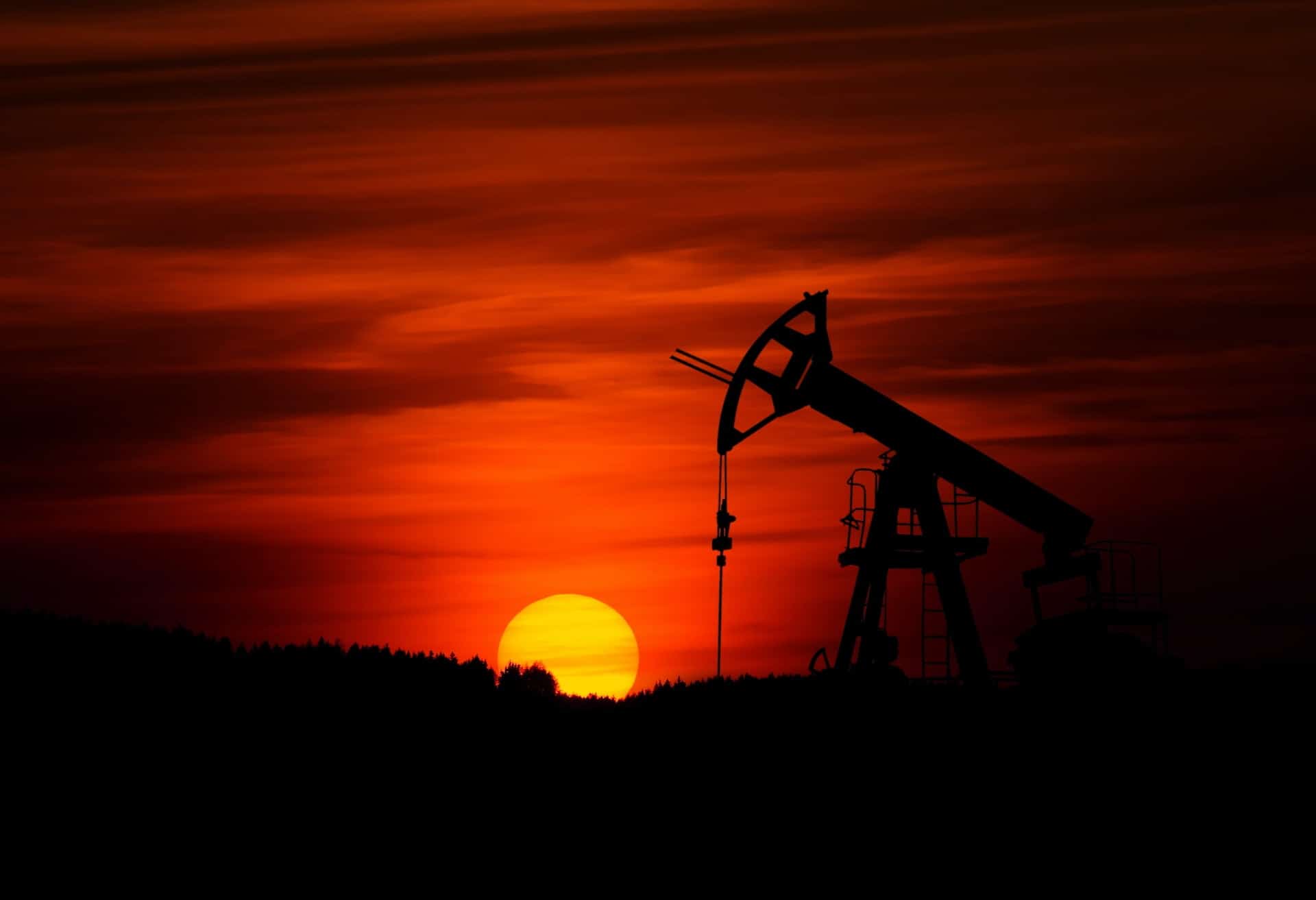Preços do petróleo sobem com crise no Oriente Médio