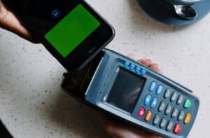 PagBank Supera Expectativas em 2023. (Foto: Cotton Bro Studio/Pexels)