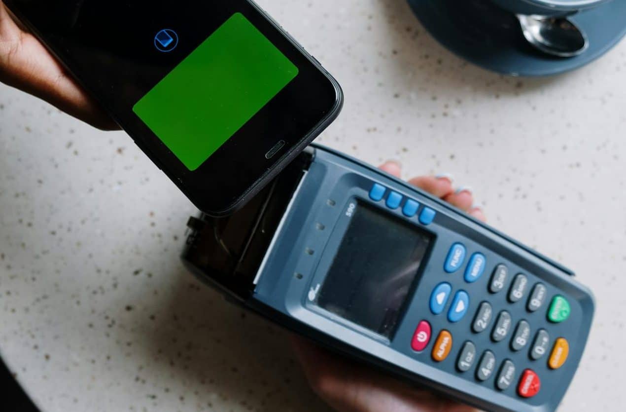 PagBank Supera Expectativas em 2023. (Foto: Cotton Bro Studio/Pexels)