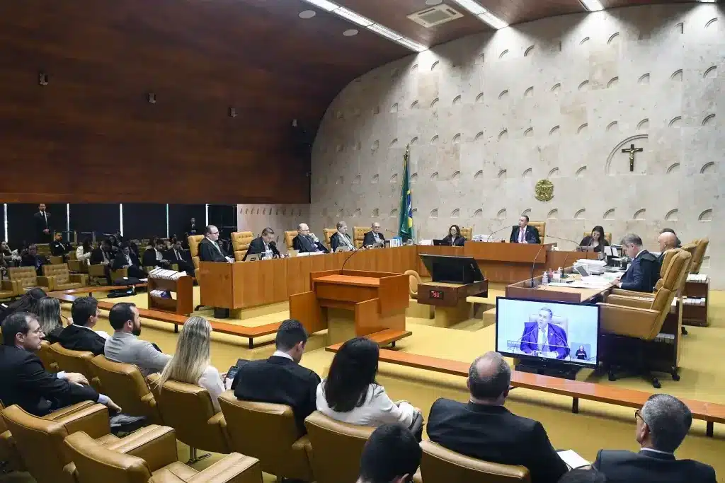 STF julga vínculo entre Uber e motorista em repercussão geral