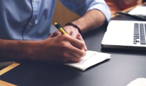 Seguros de vida batem recorde de vendas em 2023