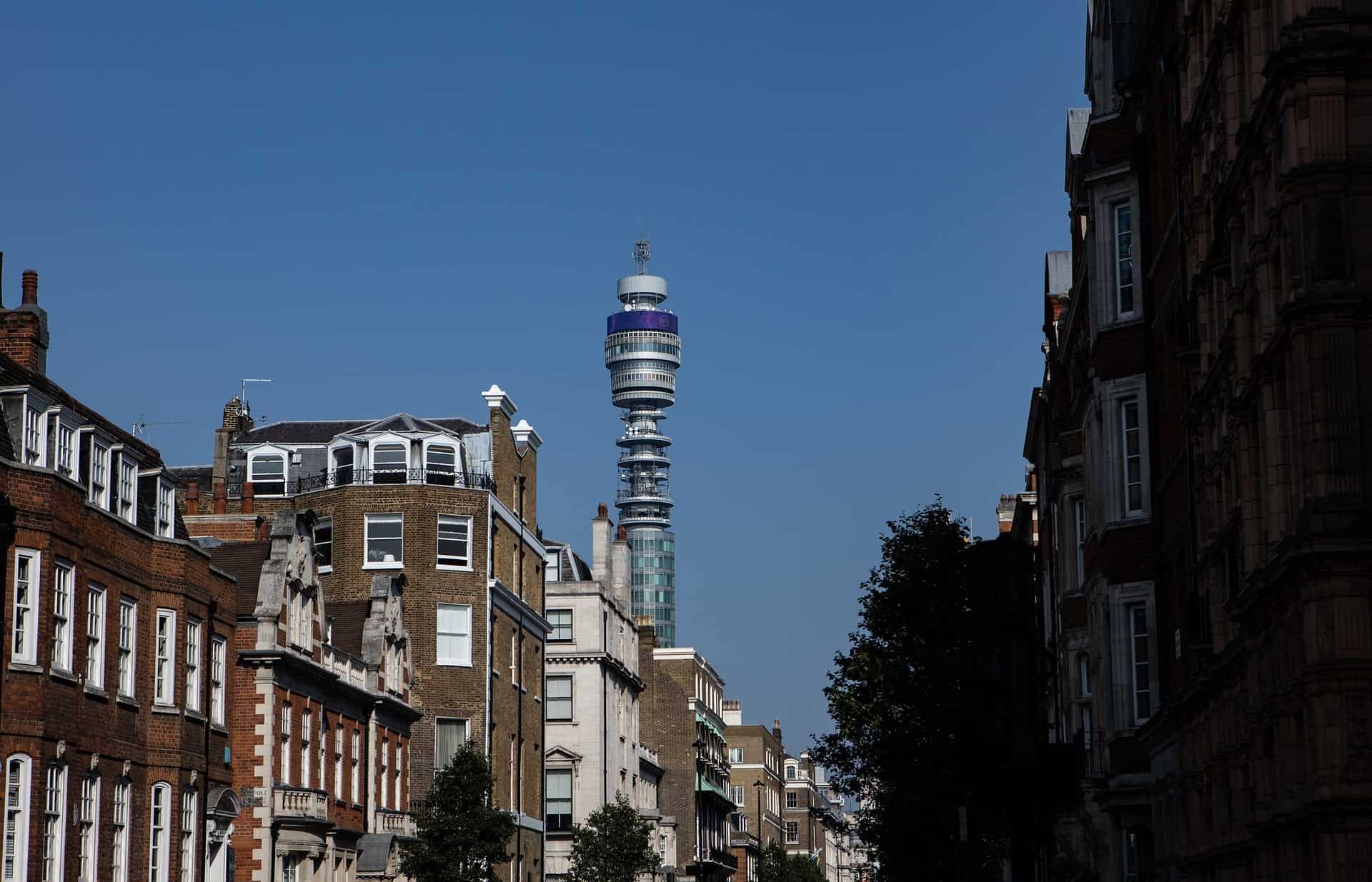 Transformação da BT Tower em hotel custou £275 milhões para MCR Hotels. (Foto: The Other Kev/Pixabay)